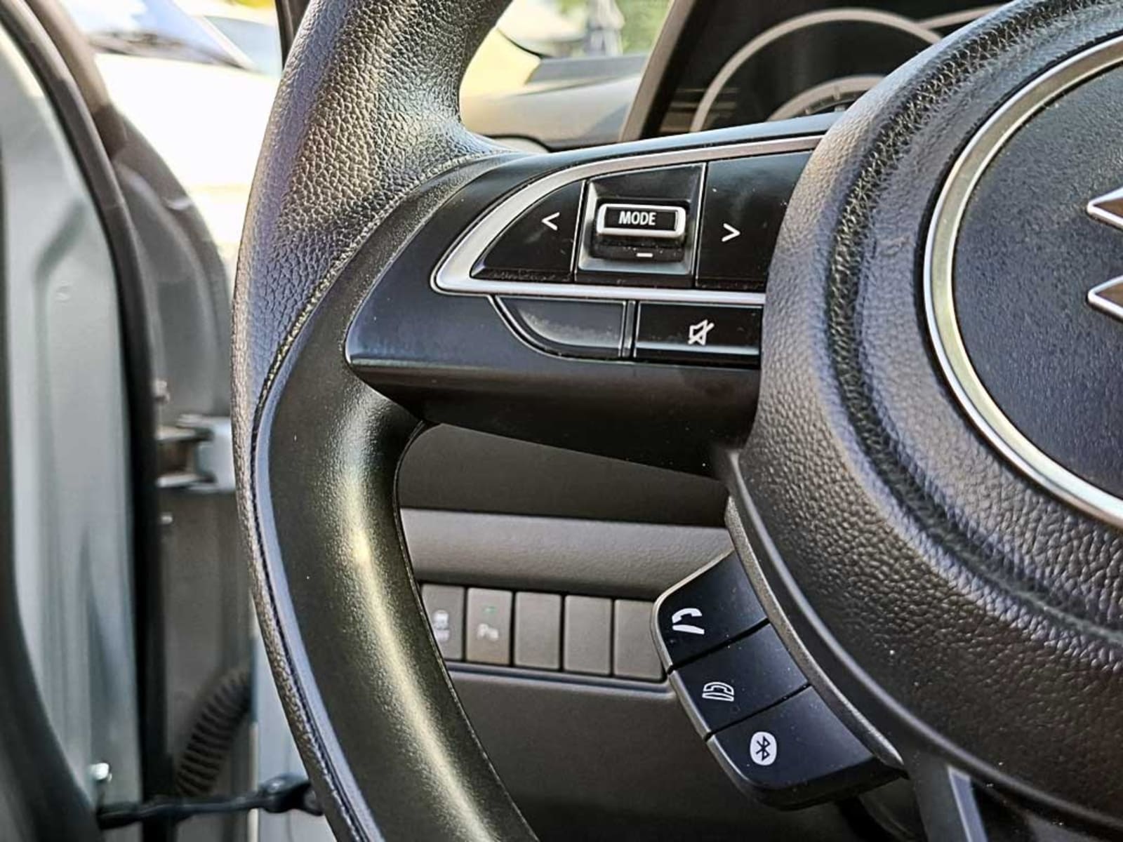 SUZUKI DZIRE (IN) 1.2 GL MT 2024 - Imagen 16 de 19