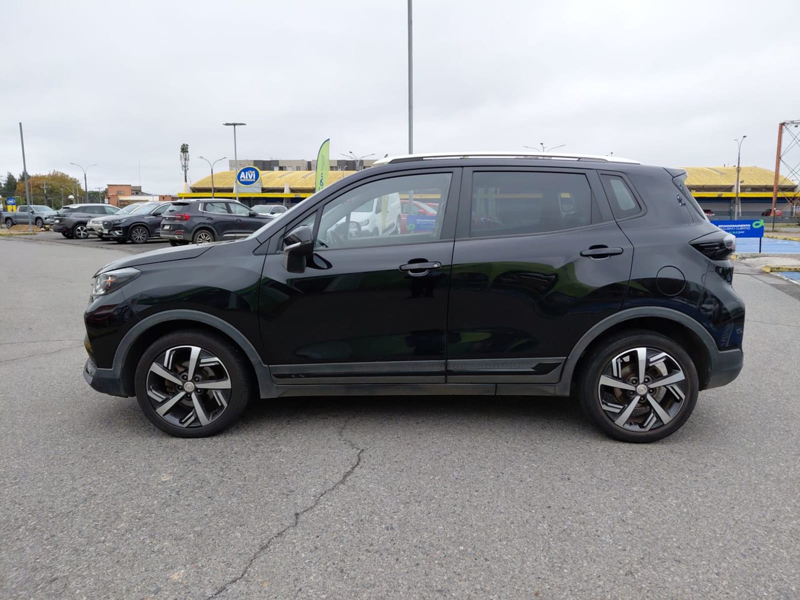 Changan Cs15 1.5 Elite 4x2 Mt 5p 2022 - Imagen 4 de 8