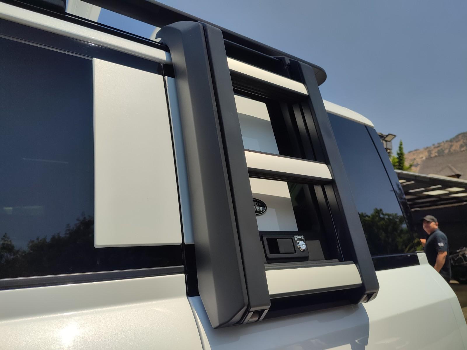 LAND ROVER DEFENDER 110 D250 S 4X4 3.0 AT 2022 - Imagen 10 de 19