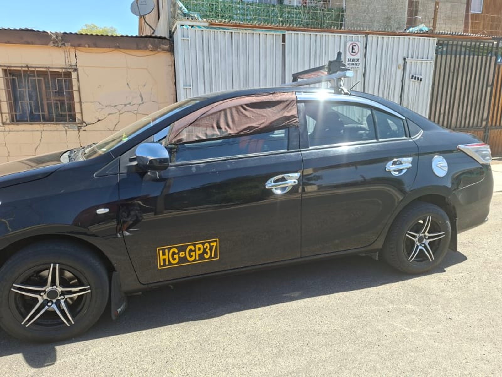 Toyota Toyota yaris sedan 2016 - Foto 4 de 8
