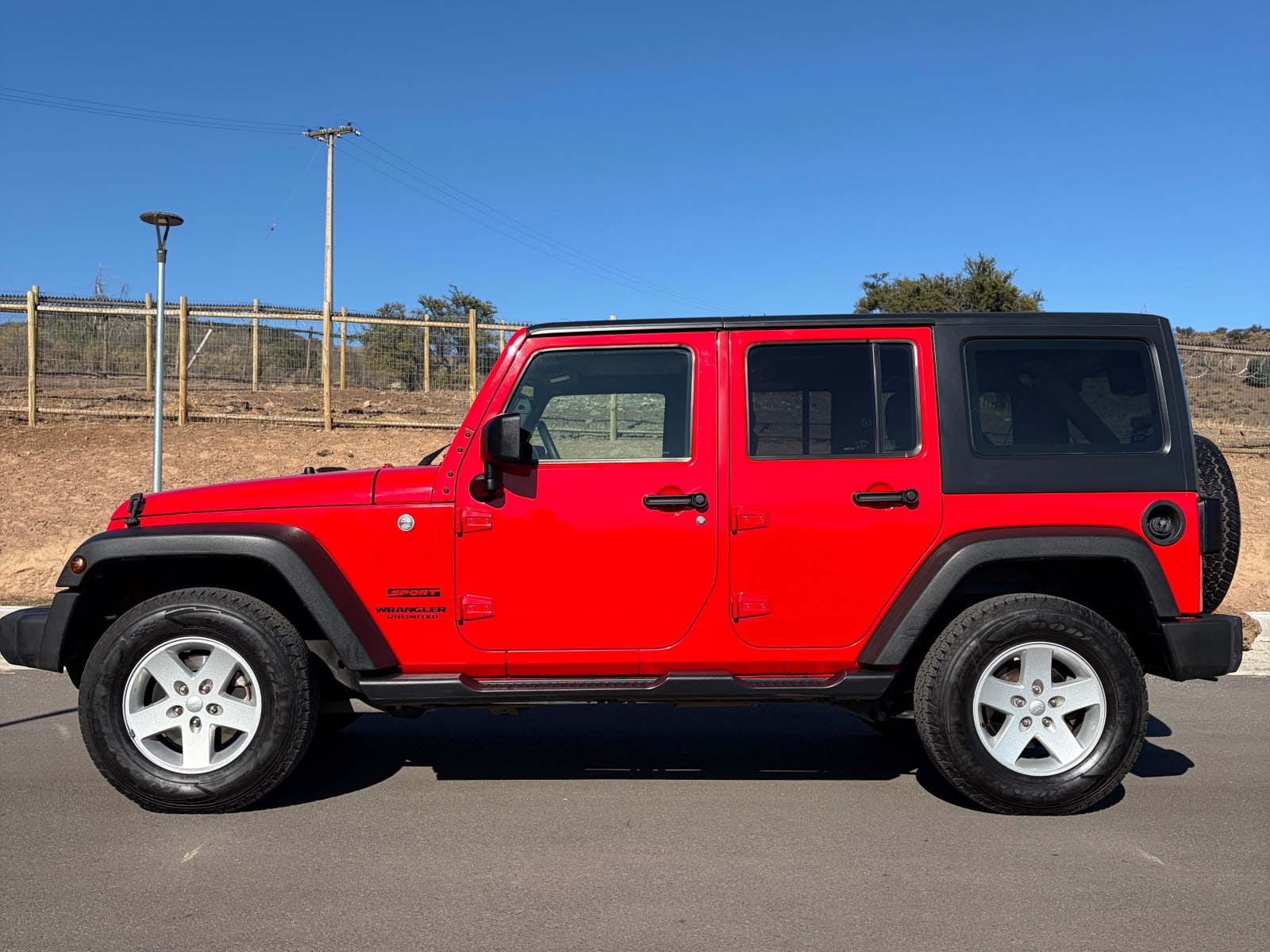 JEEP WRANGLER SPORT UNLIMITED 2018 - Imagen 4 de 18