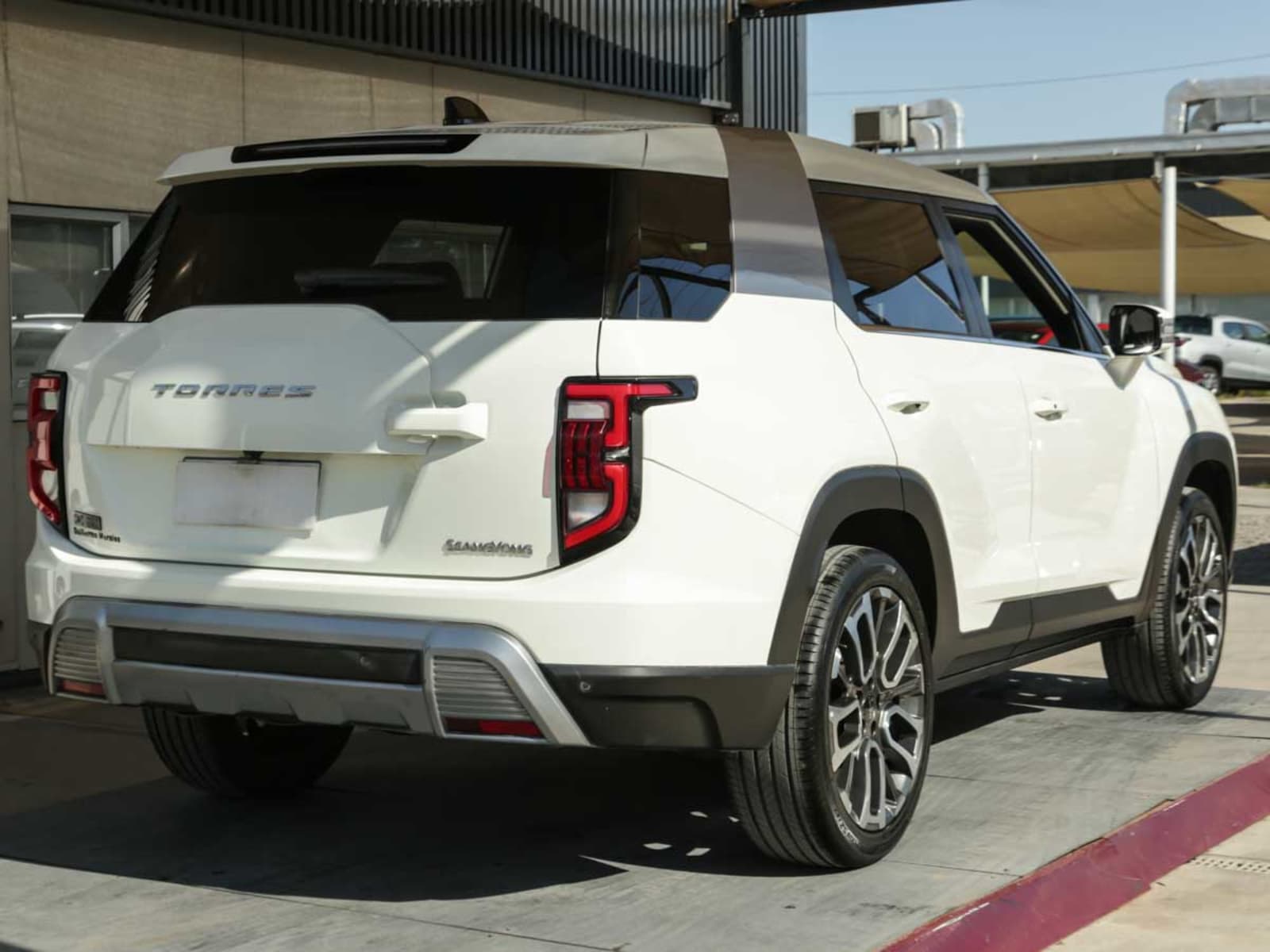 SSANGYONG TORRES GLX 1.5T 2WD 6MT 2025 - Imagen 6 de 13