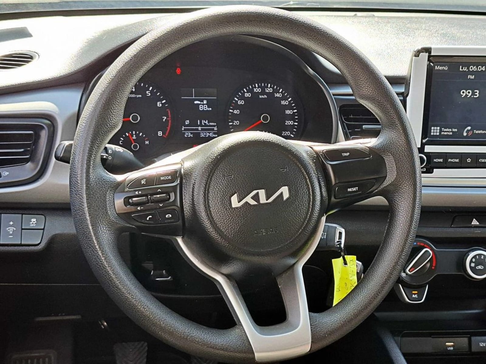 KIA RIO 5 MT 2023 - Imagen 13 de 19