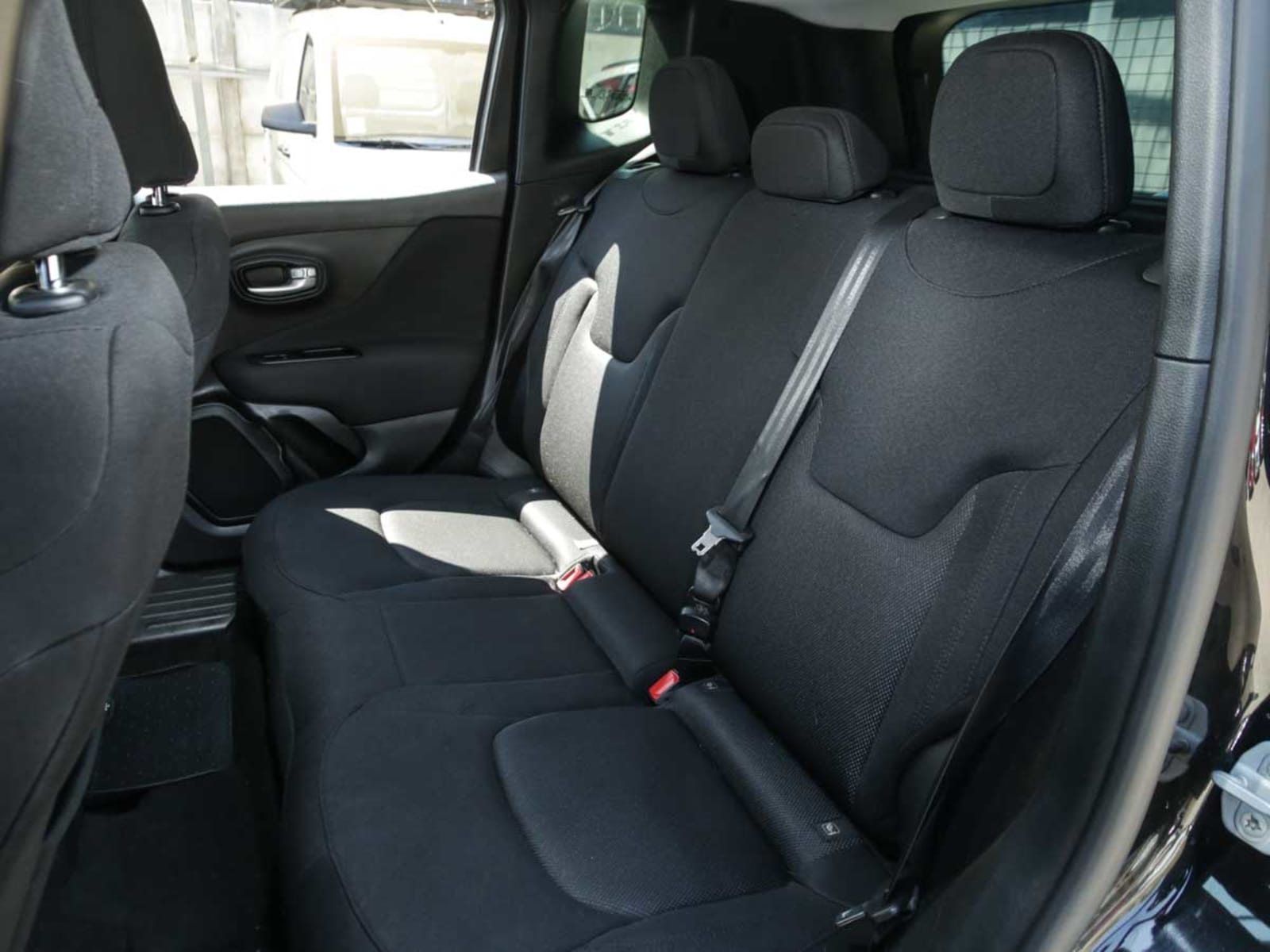 JEEP RENEGADE SPORT 4X2 LX MT 2022 - Imagen 11 de 12