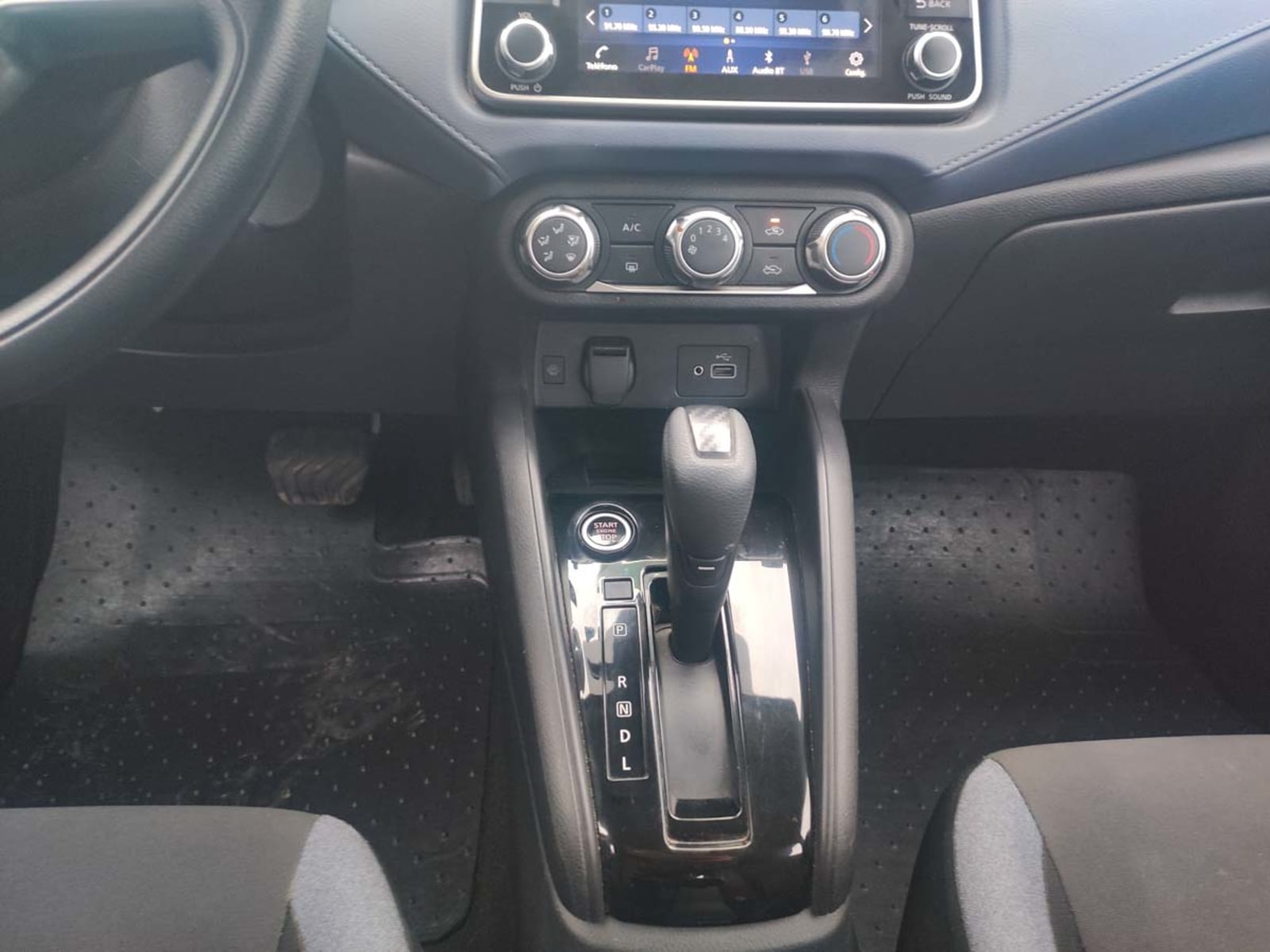 NISSAN VERSA ADVANCE 1.6 AUT 2024 - Imagen 9 de 15