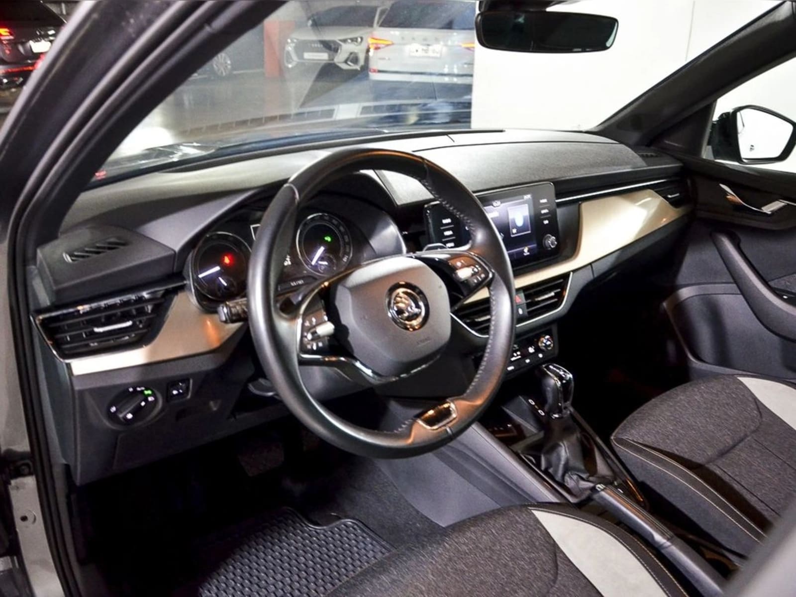 SKODA KAMIQ 1.5 TSI AT - Style 2023 - Imagen 8 de 13