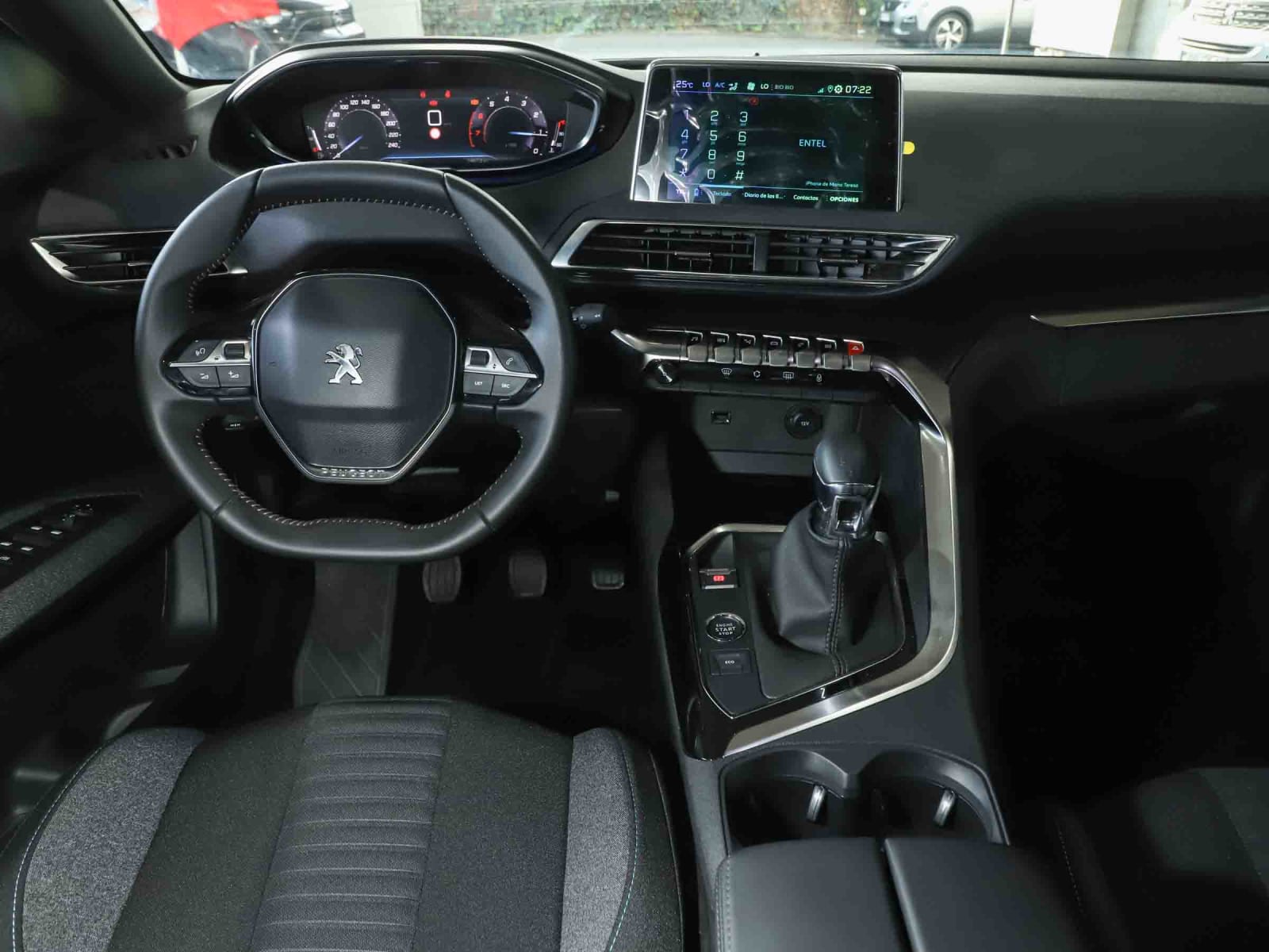 PEUGEOT 3008 PURETECH 1.2 2025 - Imagen 12 de 13