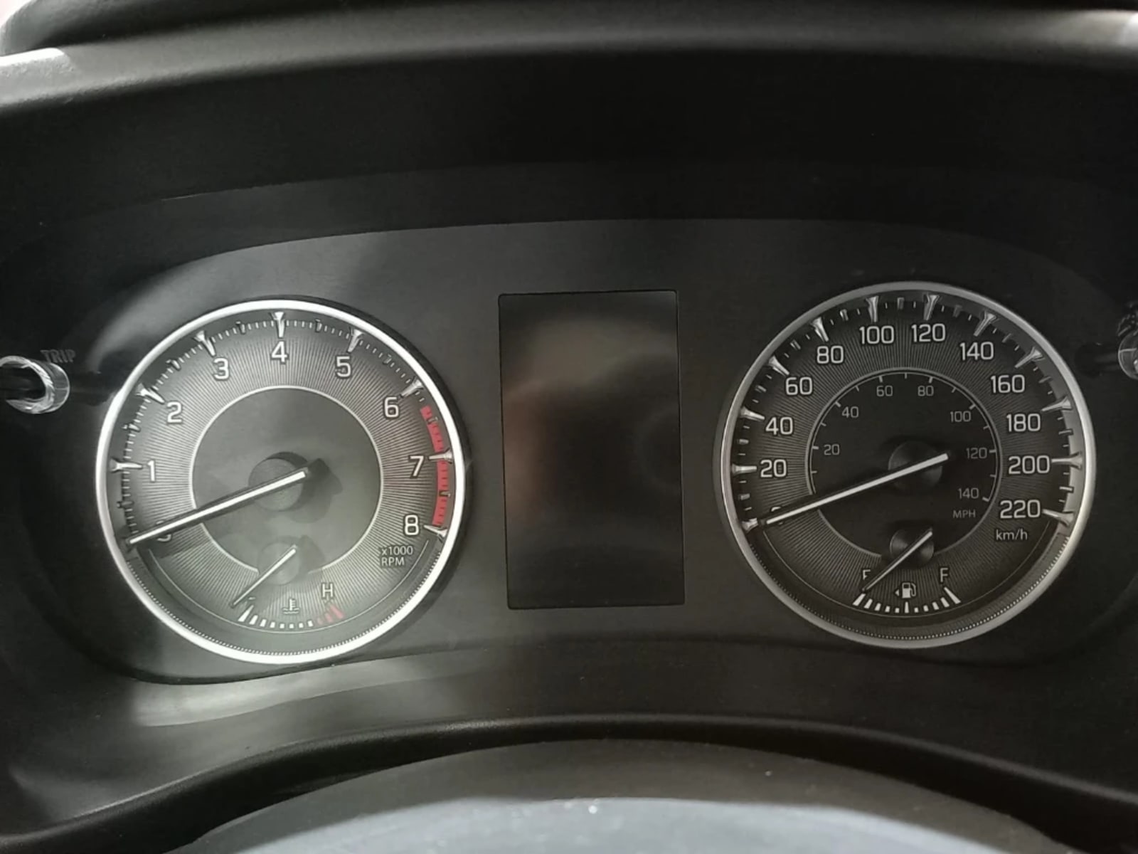SUZUKI FRONX 1.5 GLX HYBRID 4X2 MT 5P 2025 - Imagen 19 de 20