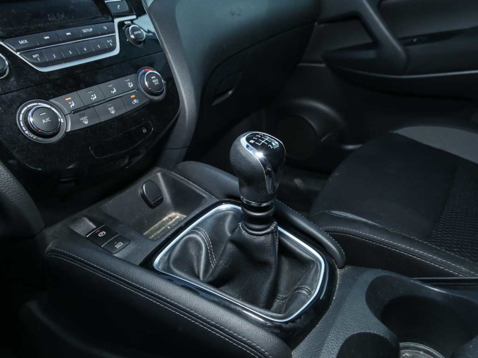NISSAN QASHQAI SENSE 2.0 2019 - Imagen 9 de 13