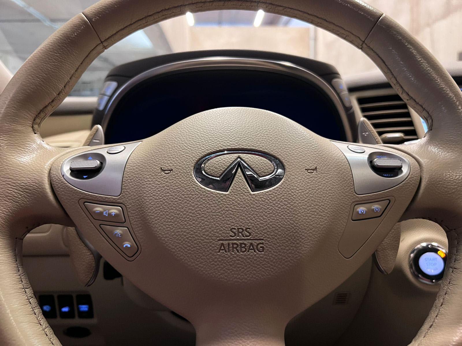 INFINITI QX70 3.7 AWD 2018 - Imagen 12 de 20