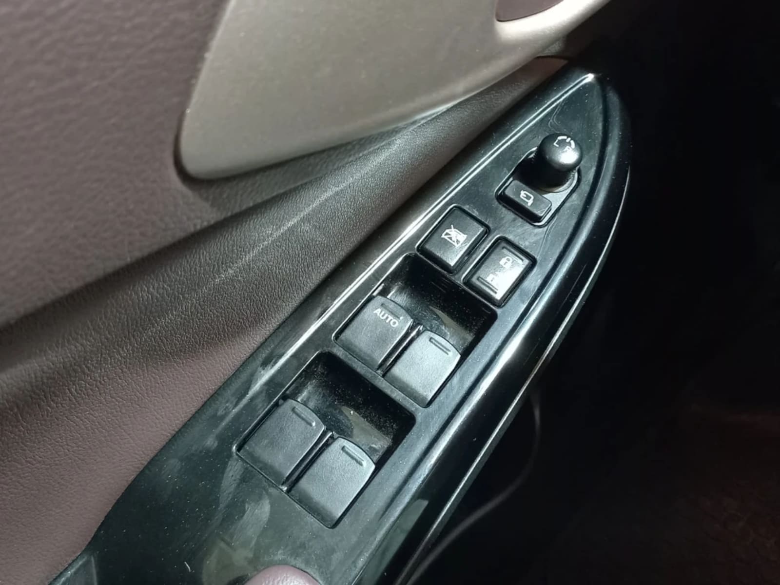SUZUKI FRONX 1.5 GLX HYBRID 4X2 MT 5P 2025 - Imagen 15 de 20