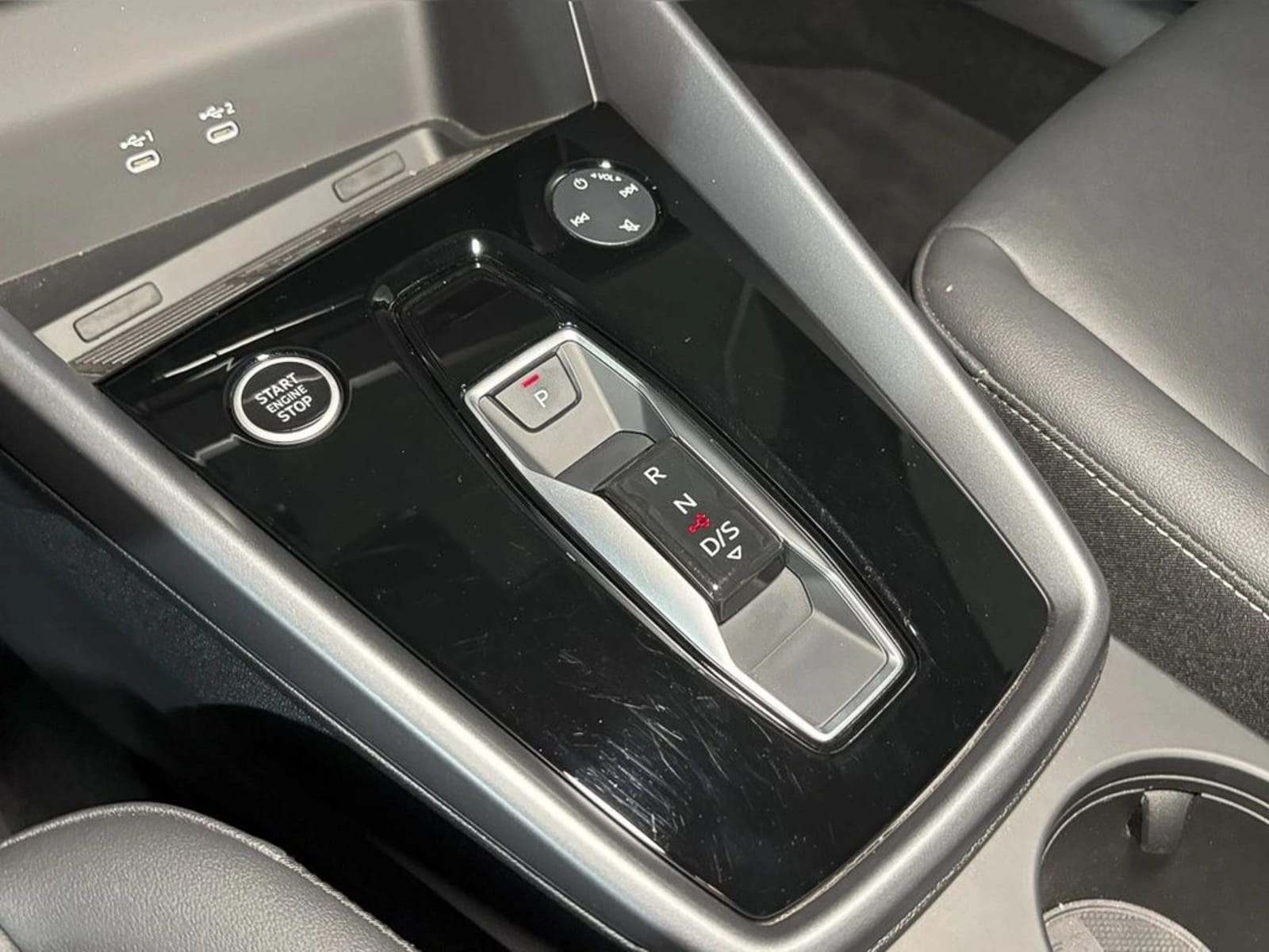 AUDI A3 Sedan PI 35 TFSI MHEV 2025 - Imagen 10 de 15