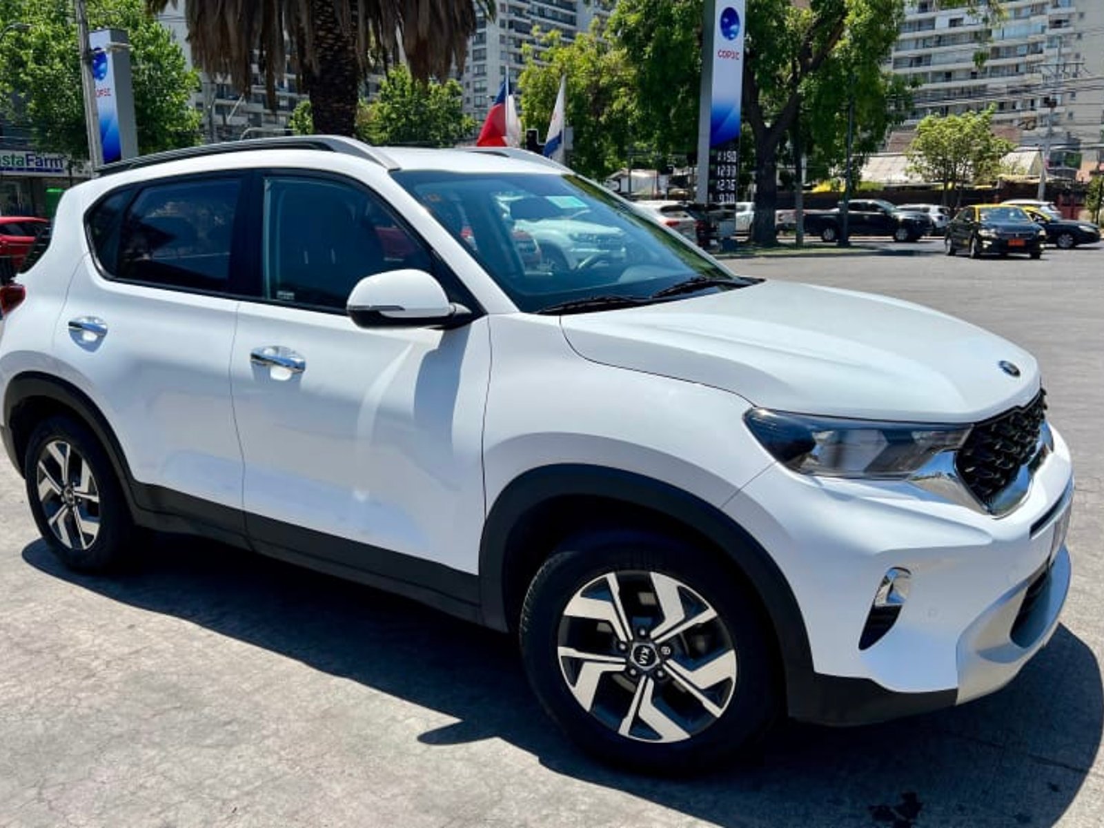 Kia Sonet 2021 - Foto 3 de 8