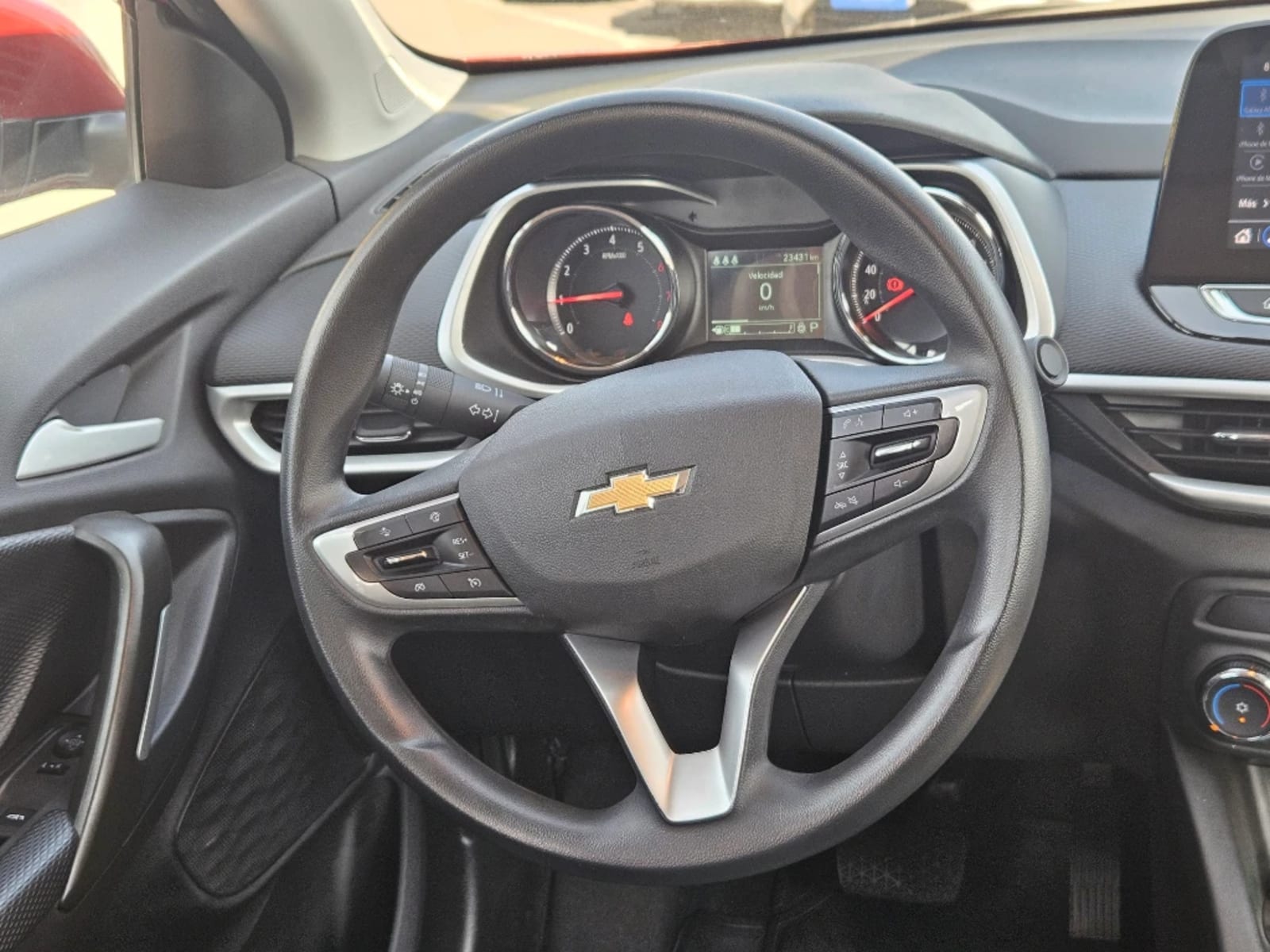 CHEVROLET TRACKER 1.2T LTZ R 4X2 AT 5P 2025 - Imagen 14 de 20