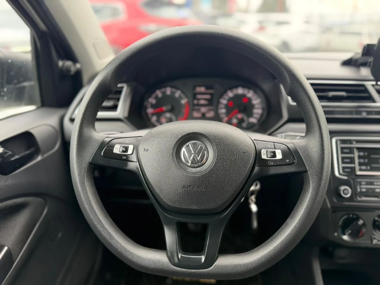 VOLKSWAGEN VOYAGE 1.6 COMFORTLINE 4X2 VOLANTE MULTIFUNCION AC 2AB MT 2021 - Imagen 12 de 20