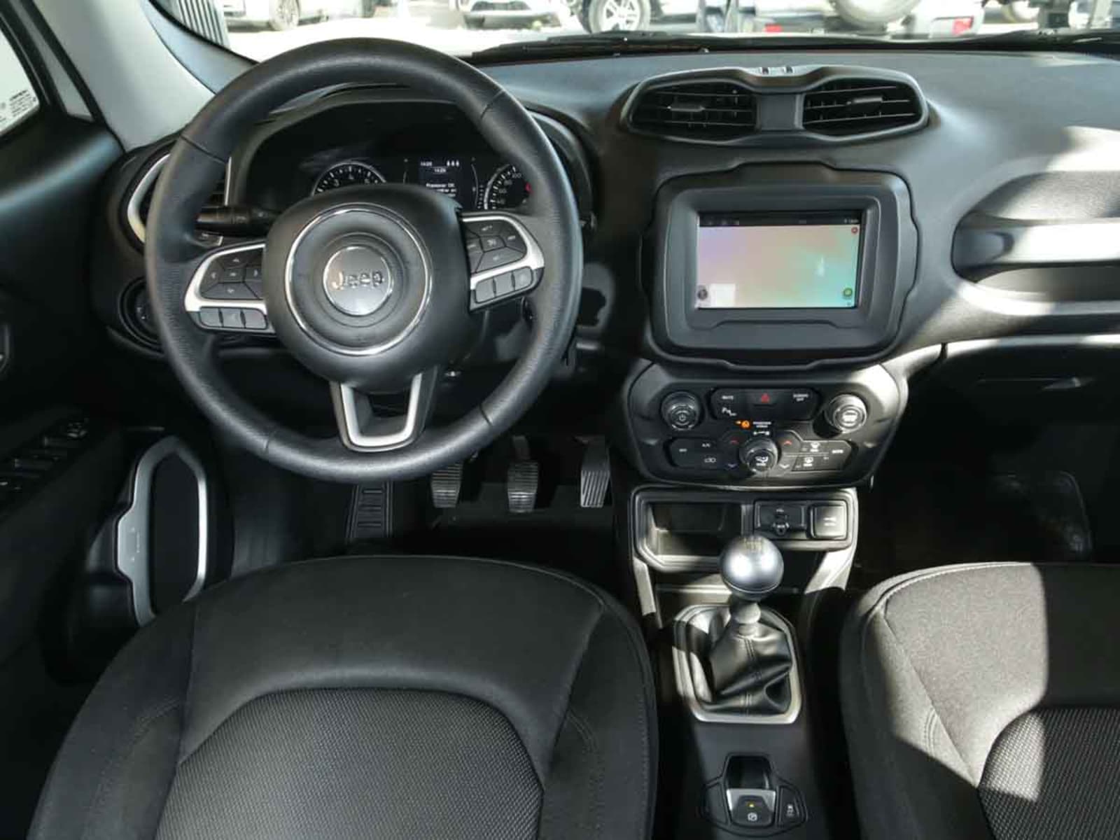 JEEP RENEGADE SPORT 4X2 LX  MT 2020 - Imagen 12 de 13