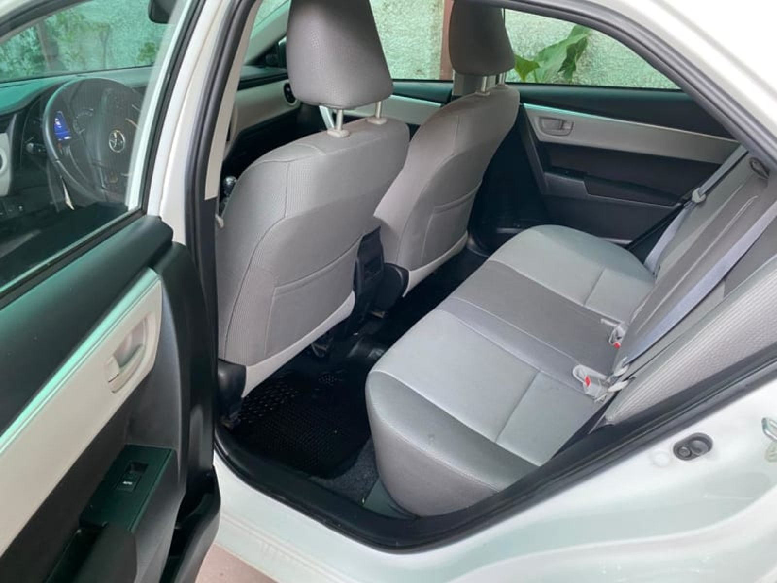 Toyota COROLLA 1.8 XLI 172R1N0 MT 2019 - Imagen 8 de 8