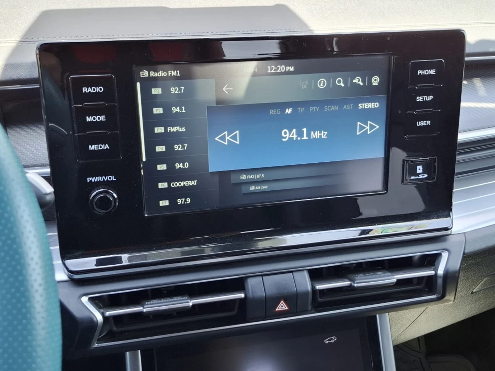 SSANGYONG TORRES 1.5T LIMITED PLUS 4WD BITONO AT 5P 2023 - Imagen 17 de 20