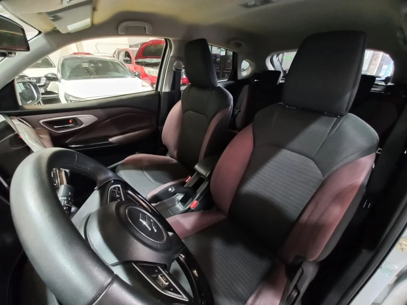SUZUKI FRONX 1.5 GLX HYBRID 4X2 MT 5P 2025 - Imagen 13 de 20