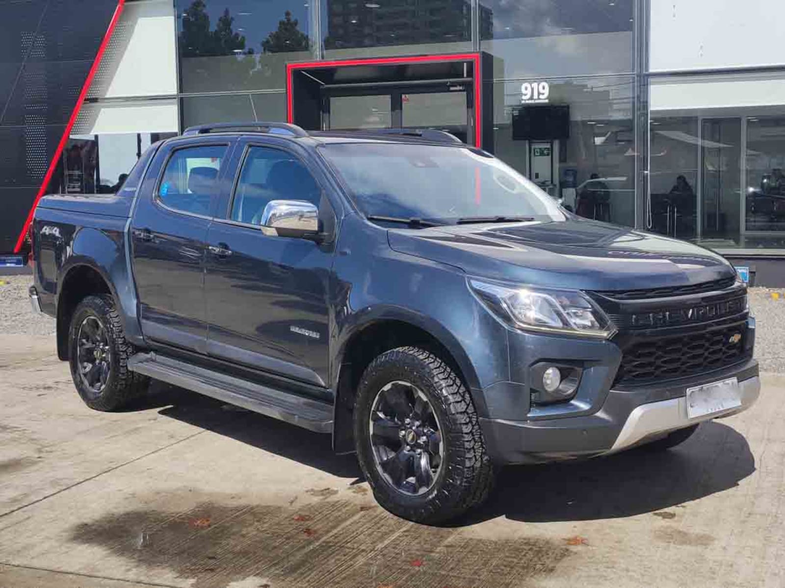 CHEVROLET COLORADO High Country 4x4 2.8 AT 2023 - Imagen 3 de 14