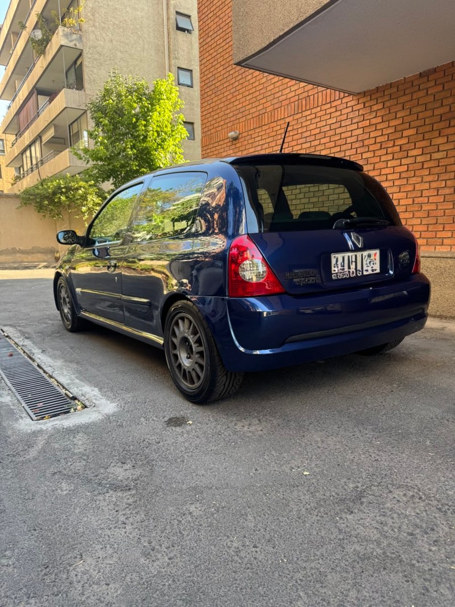 Renault Clio Sport 2.0 2004 - Imagen 3 de 8