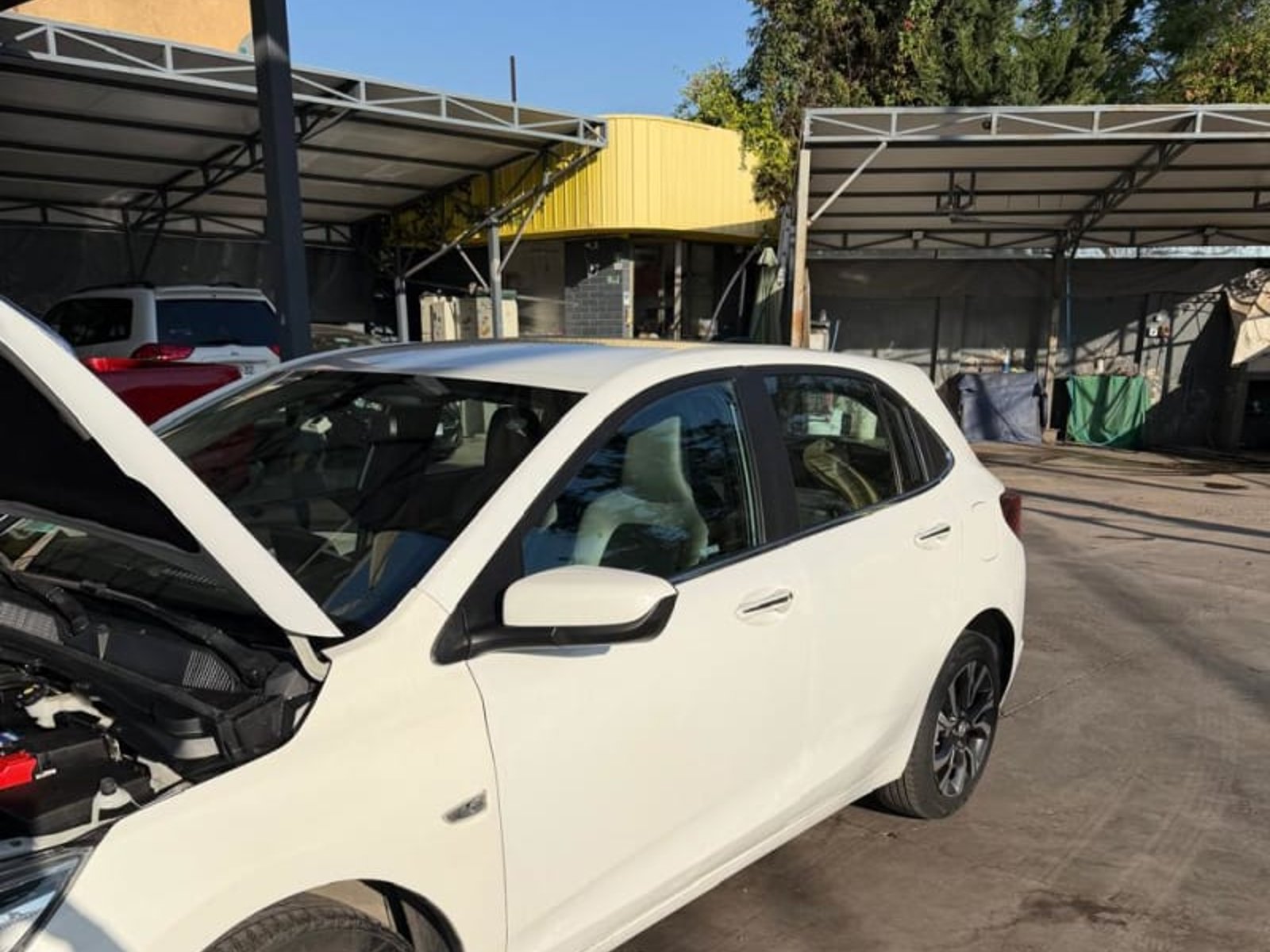 Chevrolet onix 1.0 turbo premie 2022 - Foto 4 de 8