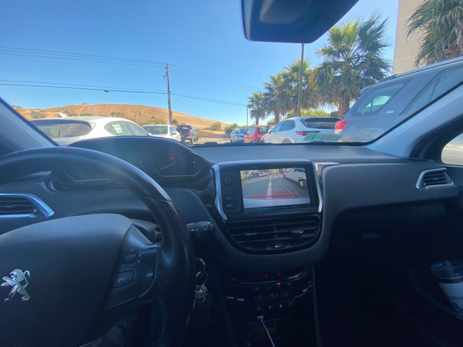 Peugeot 208 1.5 SIGNATURE BLUE MT DIESEL 2019 - Imagen 5 de 6