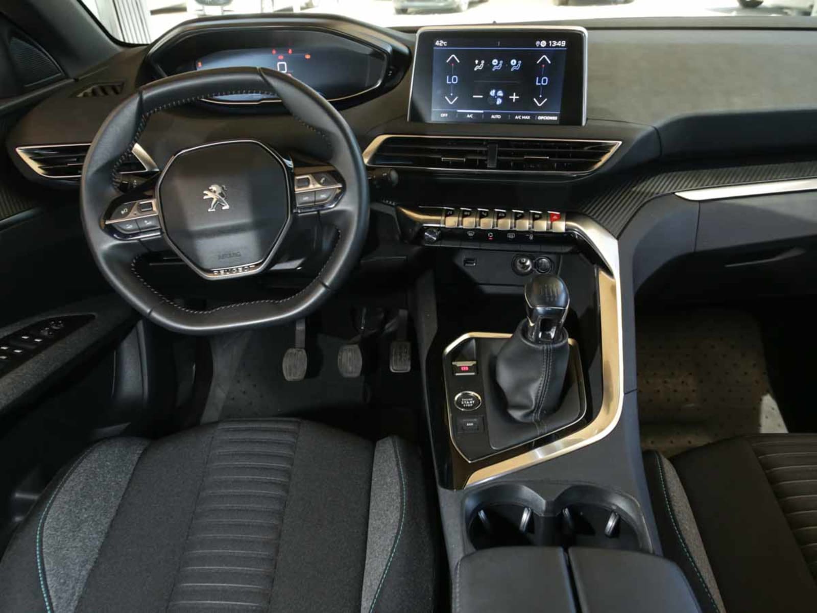 PEUGEOT 3008 PURETECH 1.2 2024 - Imagen 12 de 13