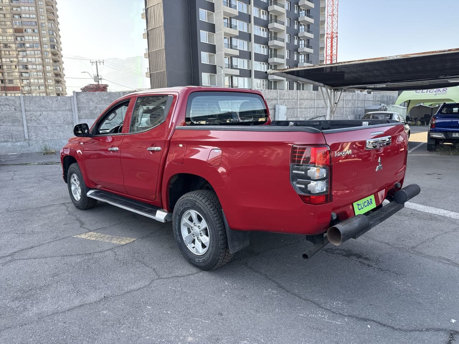 Mitsubishi L200 2.2 Katana Crt Diesel Dob. Cab. 4x4 Mt 4p 2024 - Imagen 3 de 3