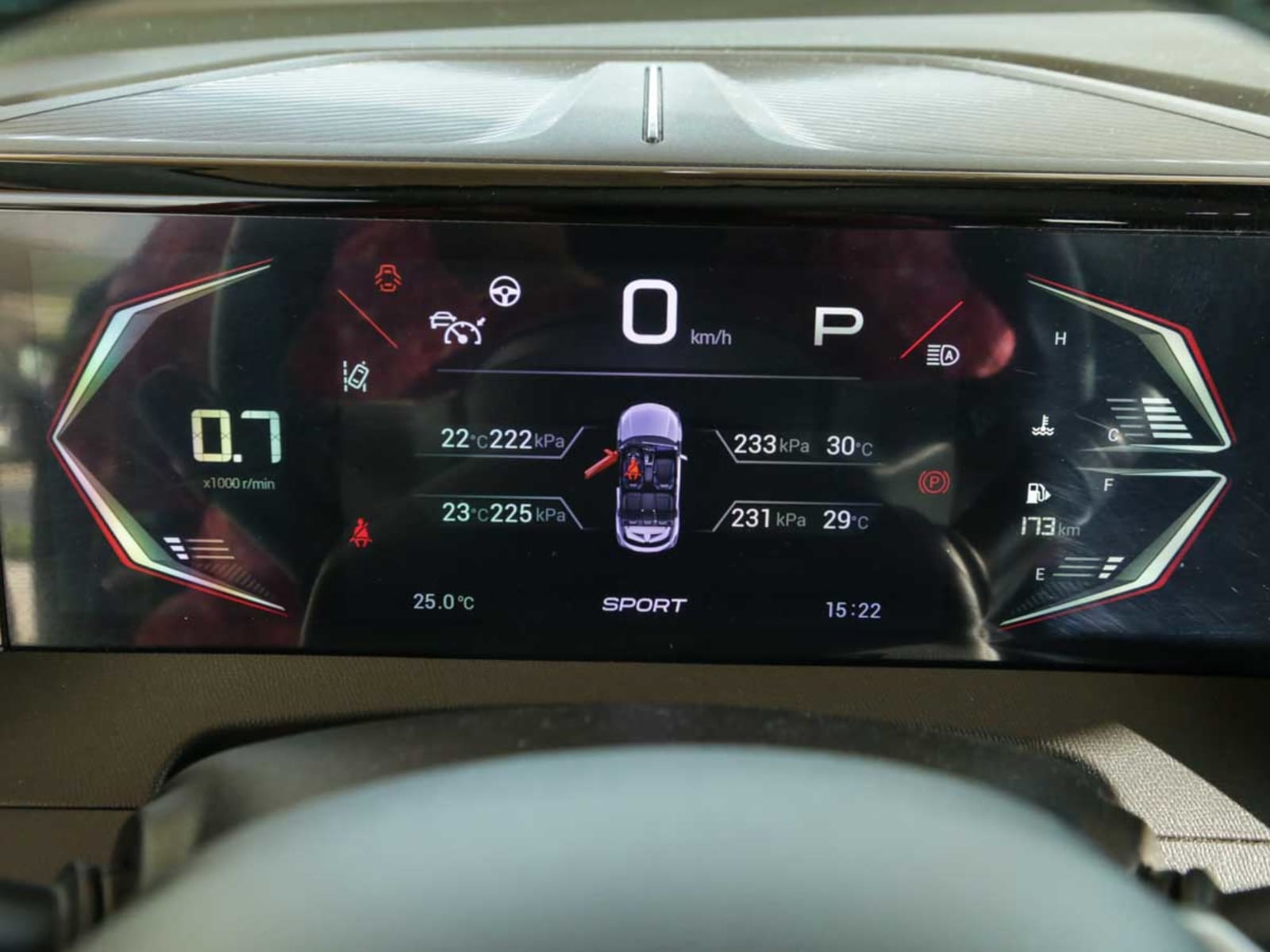 GAC MOTOR EMZOOM 1.5T AT GL R-Style 2024 - Imagen 7 de 14