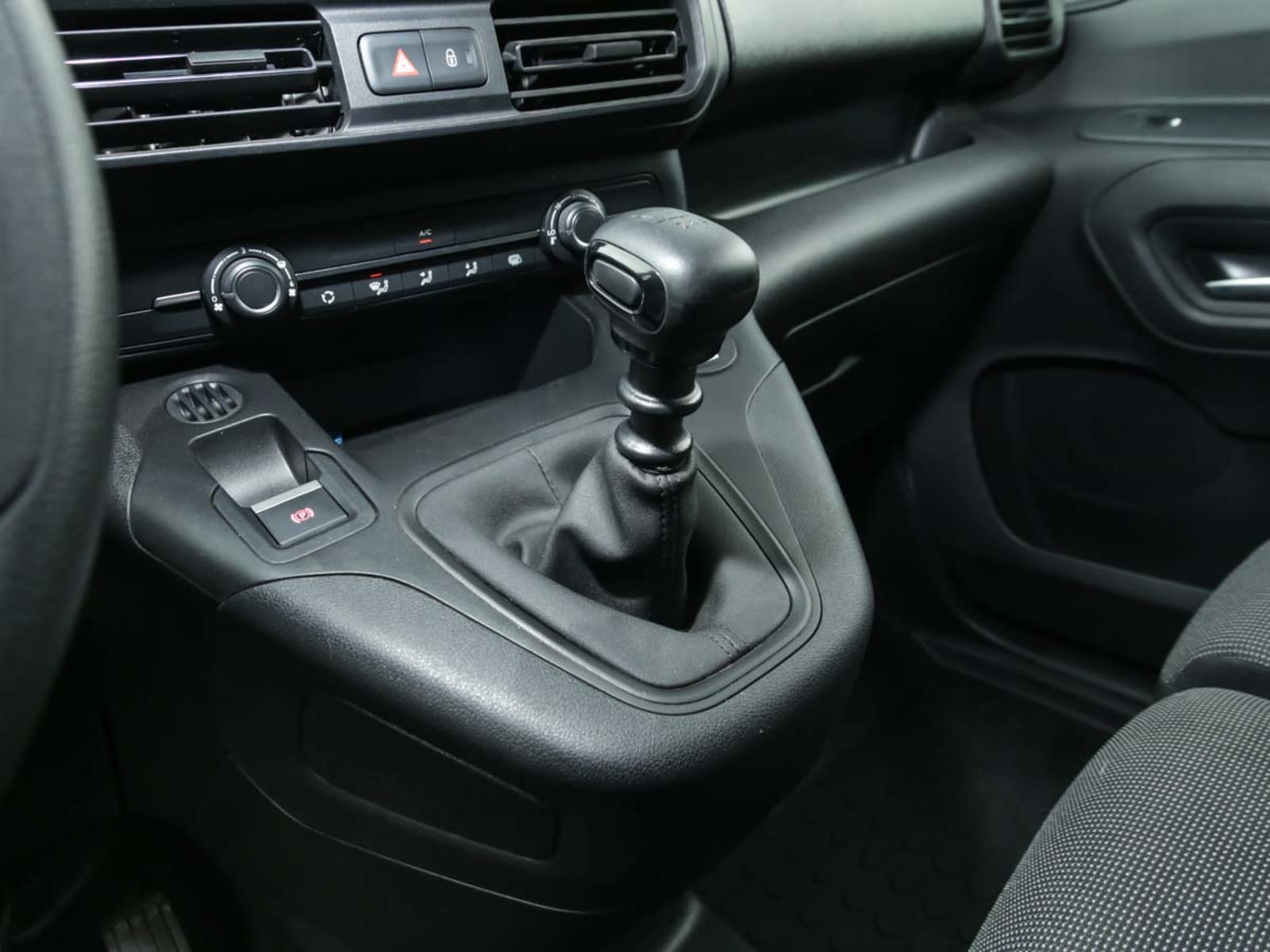 CITROEN BERLINGO MCA M DIESEL 100HP MT 2026 - Imagen 9 de 14