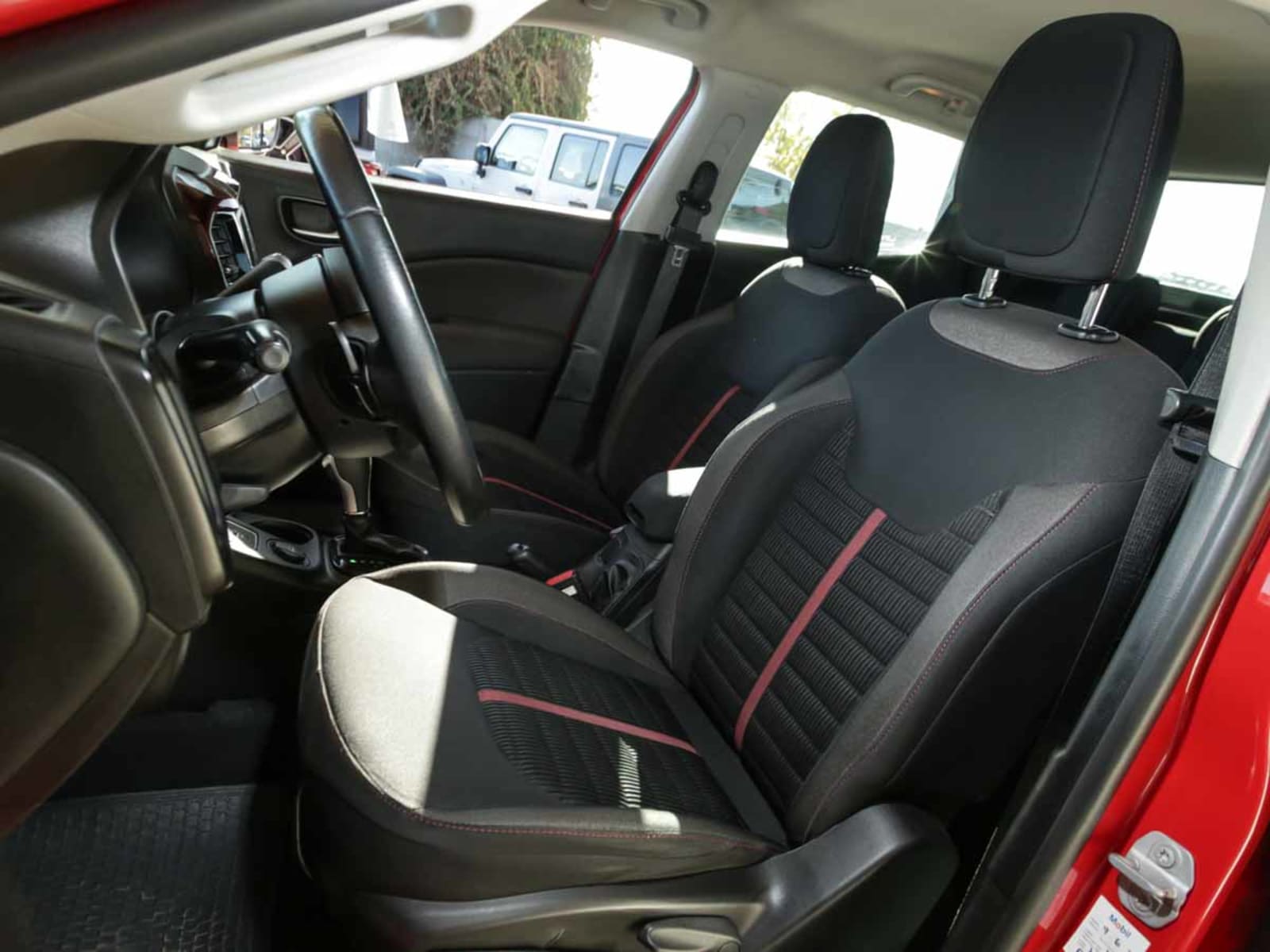 RAM 1000 BIG HORN LX 1.8 2019 - Imagen 10 de 13