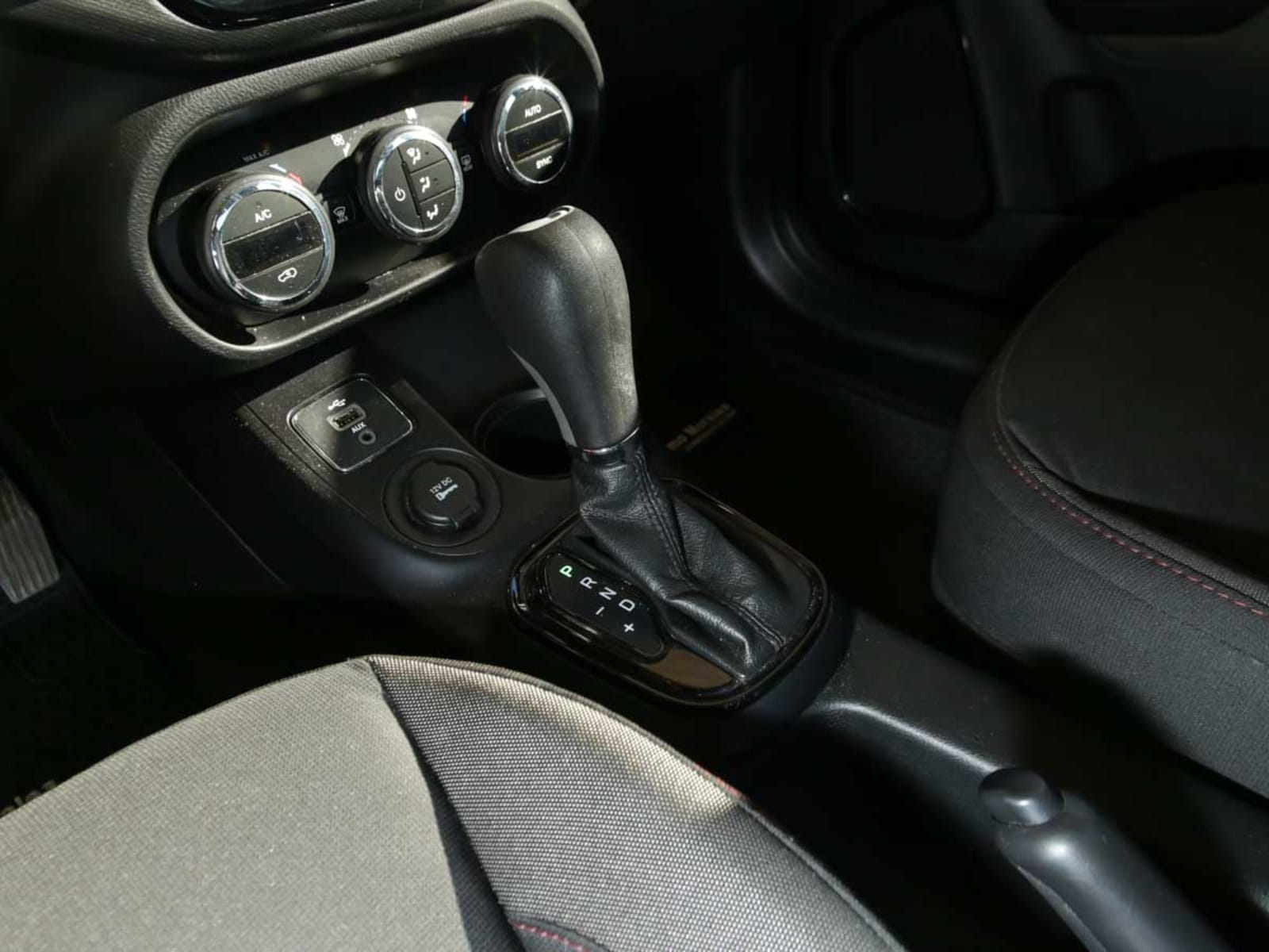 RAM 1000 BIG HORN LX 1.8 2019 - Imagen 9 de 13