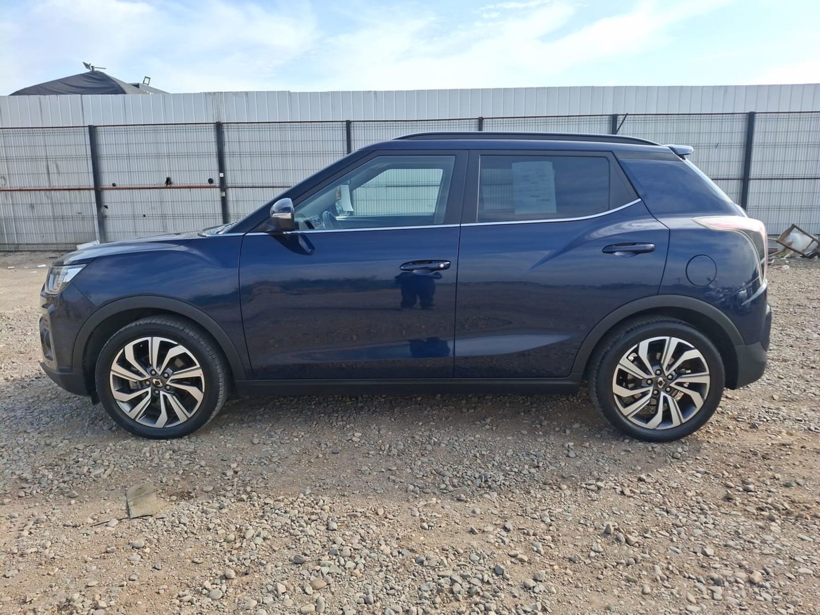 Ssangyong Tivoli 1.6 Limited Tx1111 4x2 At 5p 2021 - Imagen 4 de 8