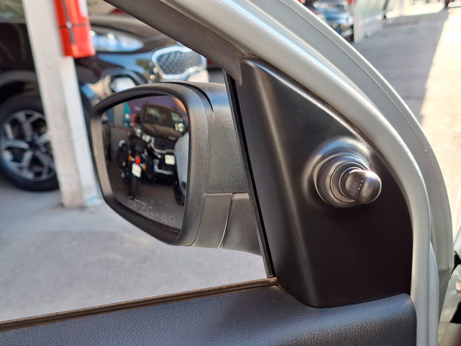 VOLKSWAGEN VOYAGE 1.6 TRENDLINE 2023 - Imagen 20 de 20