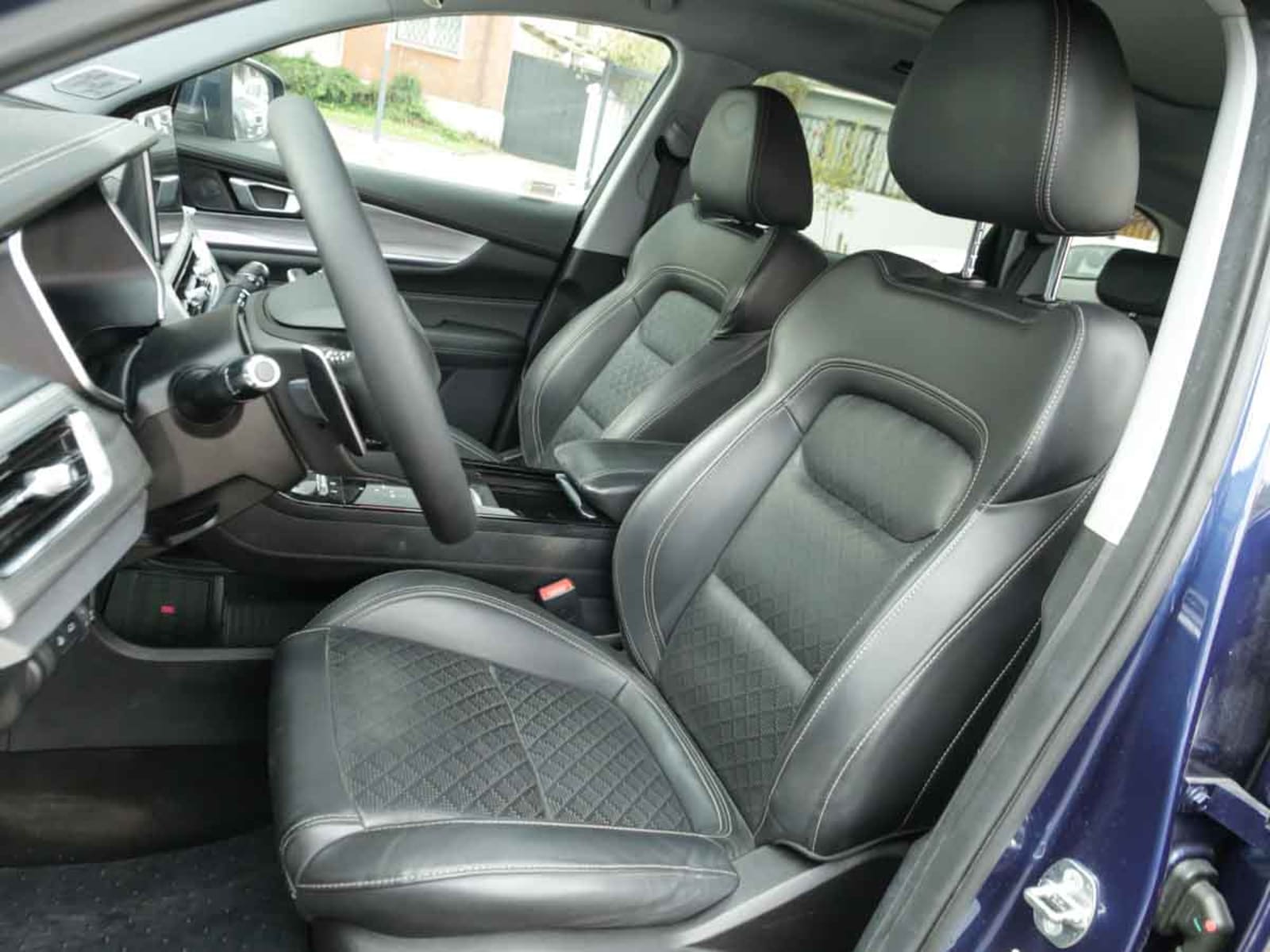CHERY TIGGO  8  PRO  1.6T  GLX  DCT 2023 - Imagen 10 de 15