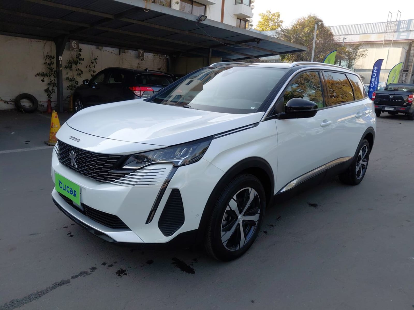 Peugeot 5008 1.5 Allure Pack Bluehdi 130 4x2 Eat8 5p 2024 - Imagen 3 de 8