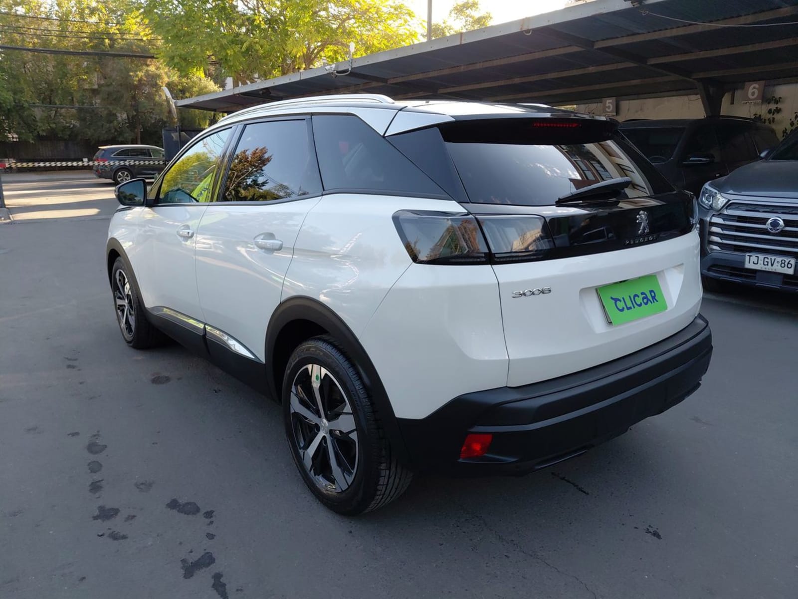 Peugeot 3008 1.5 Allure Pack Bluehdi 130 4x2 Eat8 5p 2022 - Imagen 5 de 8
