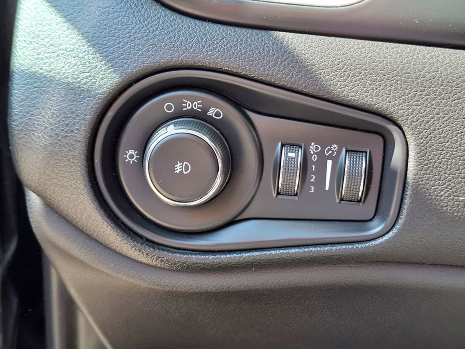 JEEP RENEGADE 1.8 SPORT 2019 - Imagen 19 de 20