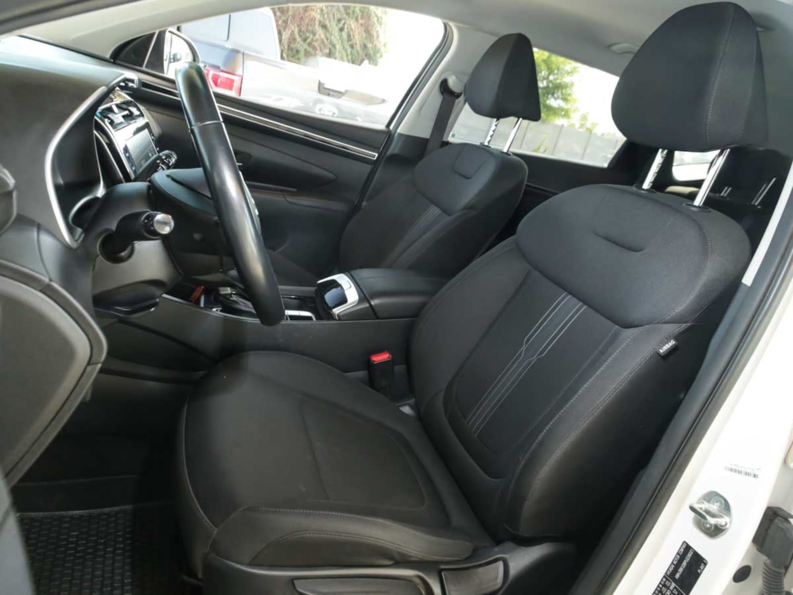 HYUNDAI TUCSON NX4 2.0 AUT 2023 - Imagen 10 de 13