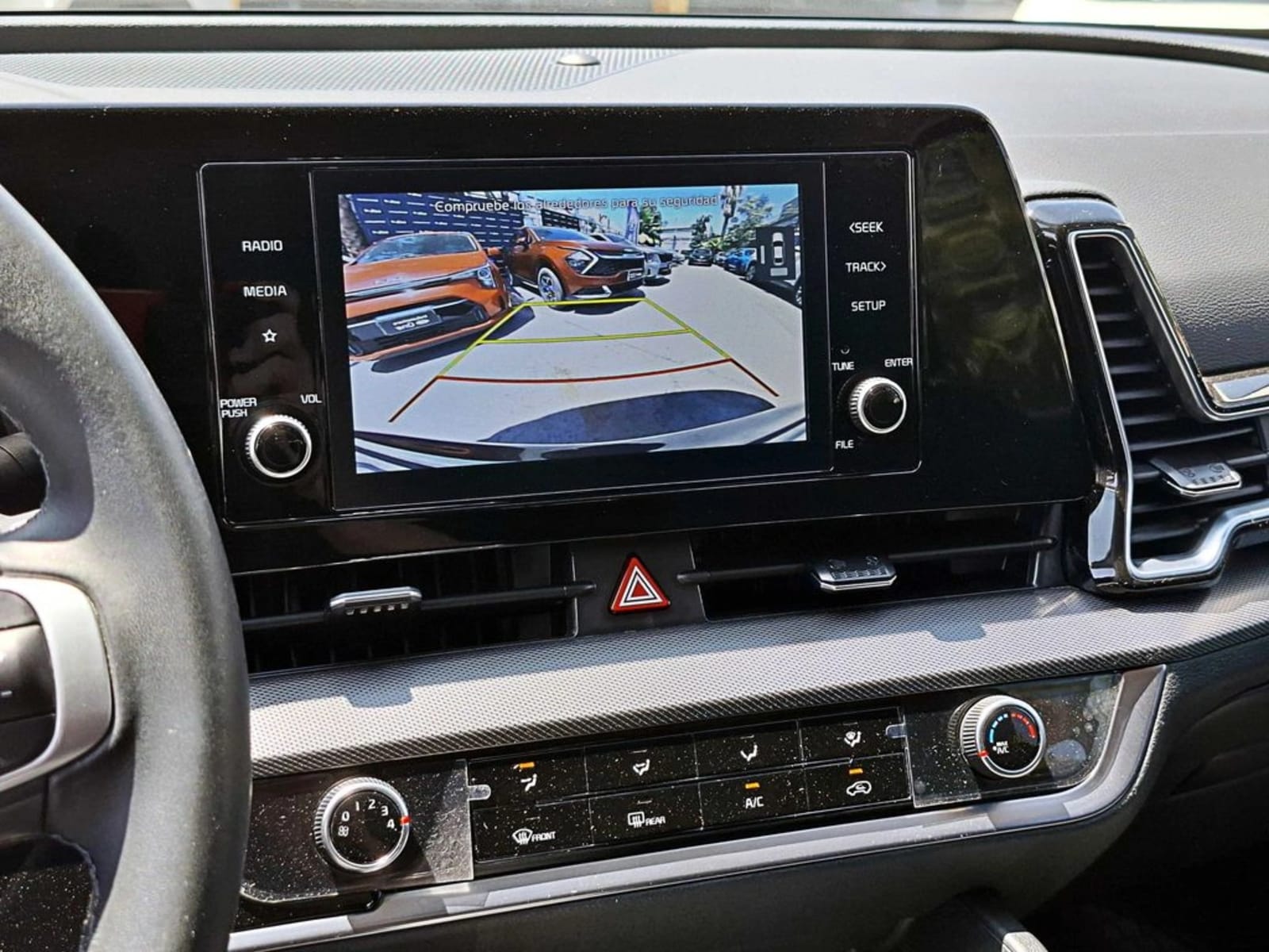 KIA SPORTAGE AT 2025 - Imagen 17 de 18