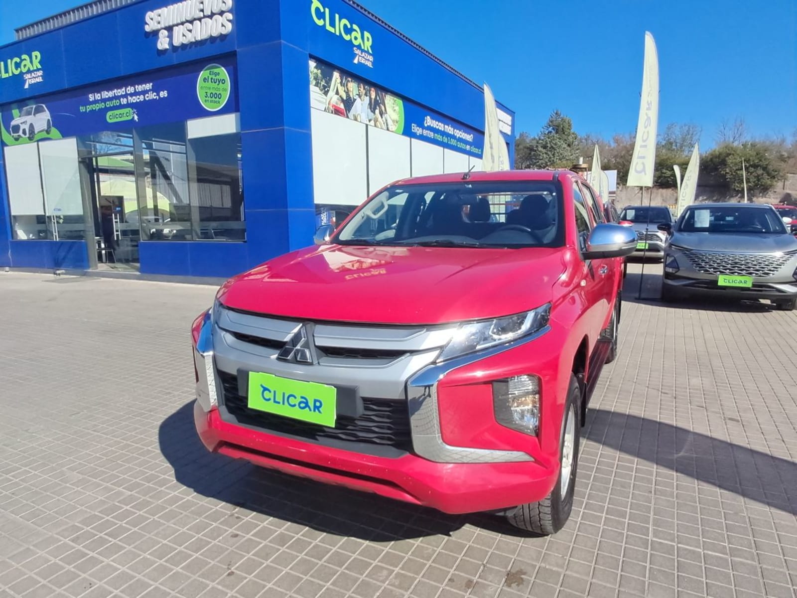 Mitsubishi L200 2.2 Katana Crt Diesel Dob. Cab. 4x4 Mt 4p 2024 - Imagen 3 de 3
