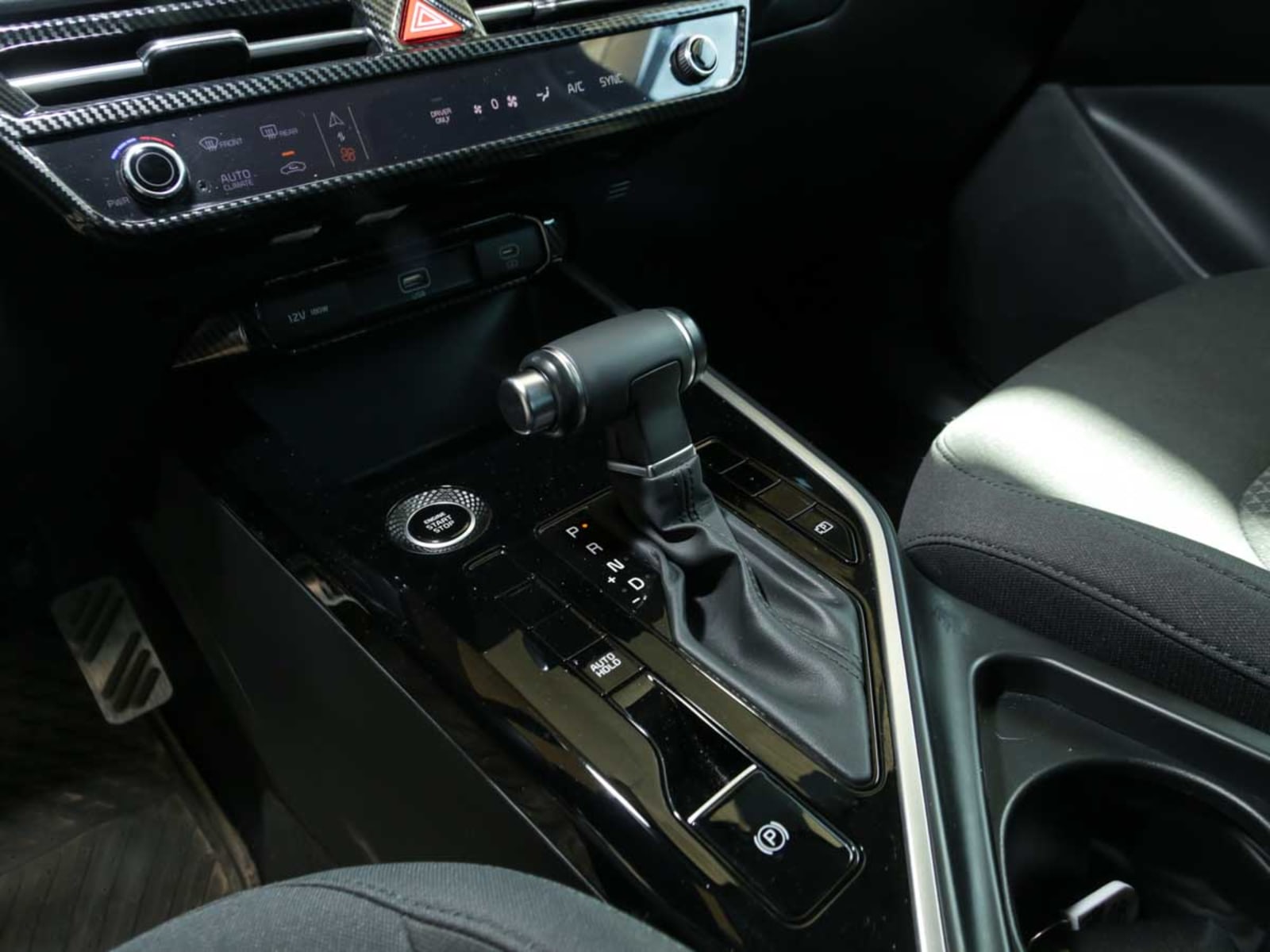 KIA MOTORS NIRO 1.6 AT 2023 - Imagen 9 de 13