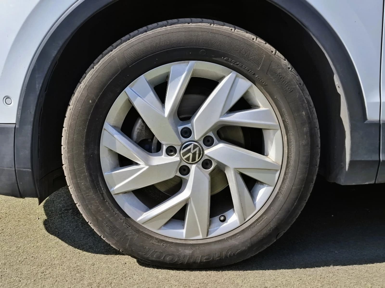 VOLKSWAGEN TIGUAN 1.4 TSI COMFORTLINE 4X2 AT 5P 2023 - Imagen 7 de 20