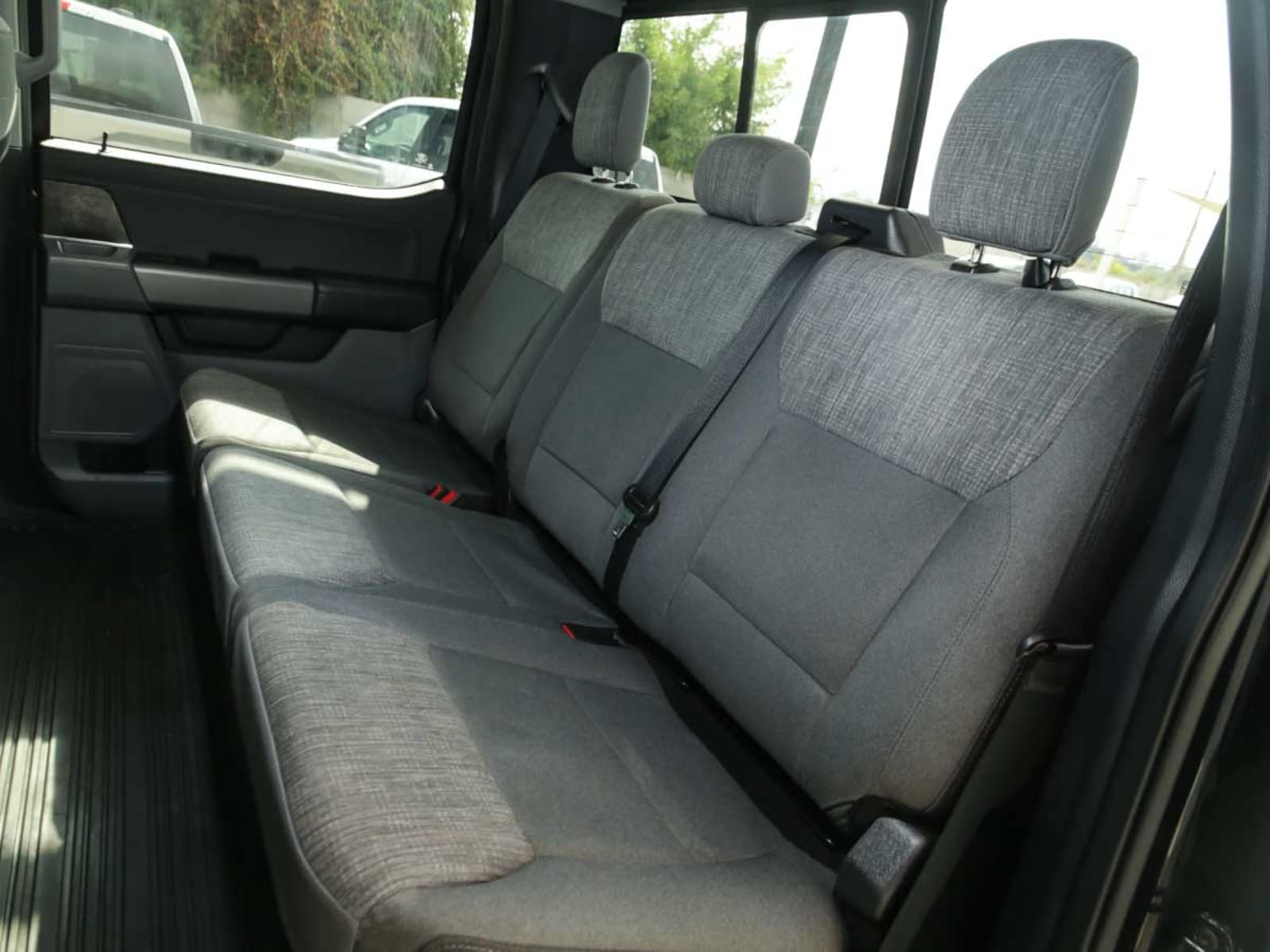 FORD F150 XLT 4X4 5.0 AUT 2023 - Imagen 14 de 16