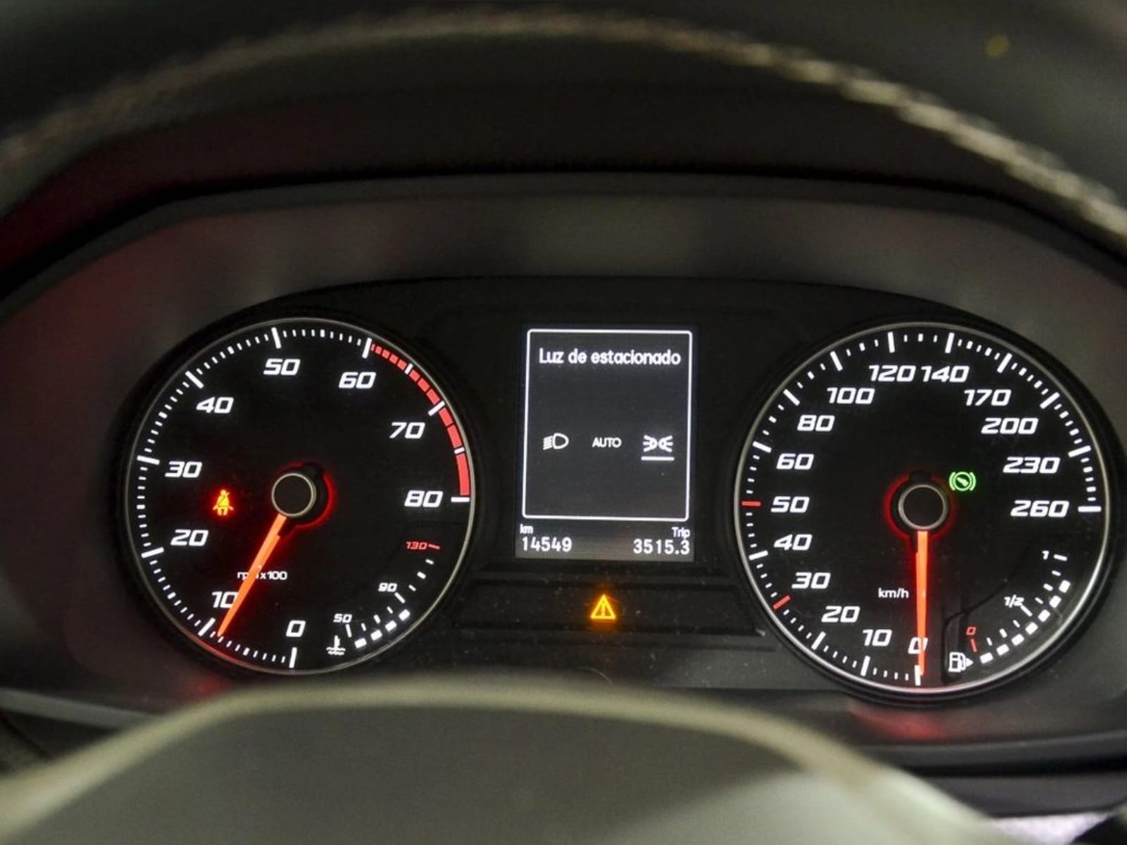 SEAT LEON TSI AT8 1.4 AUT 2023 - Imagen 10 de 10