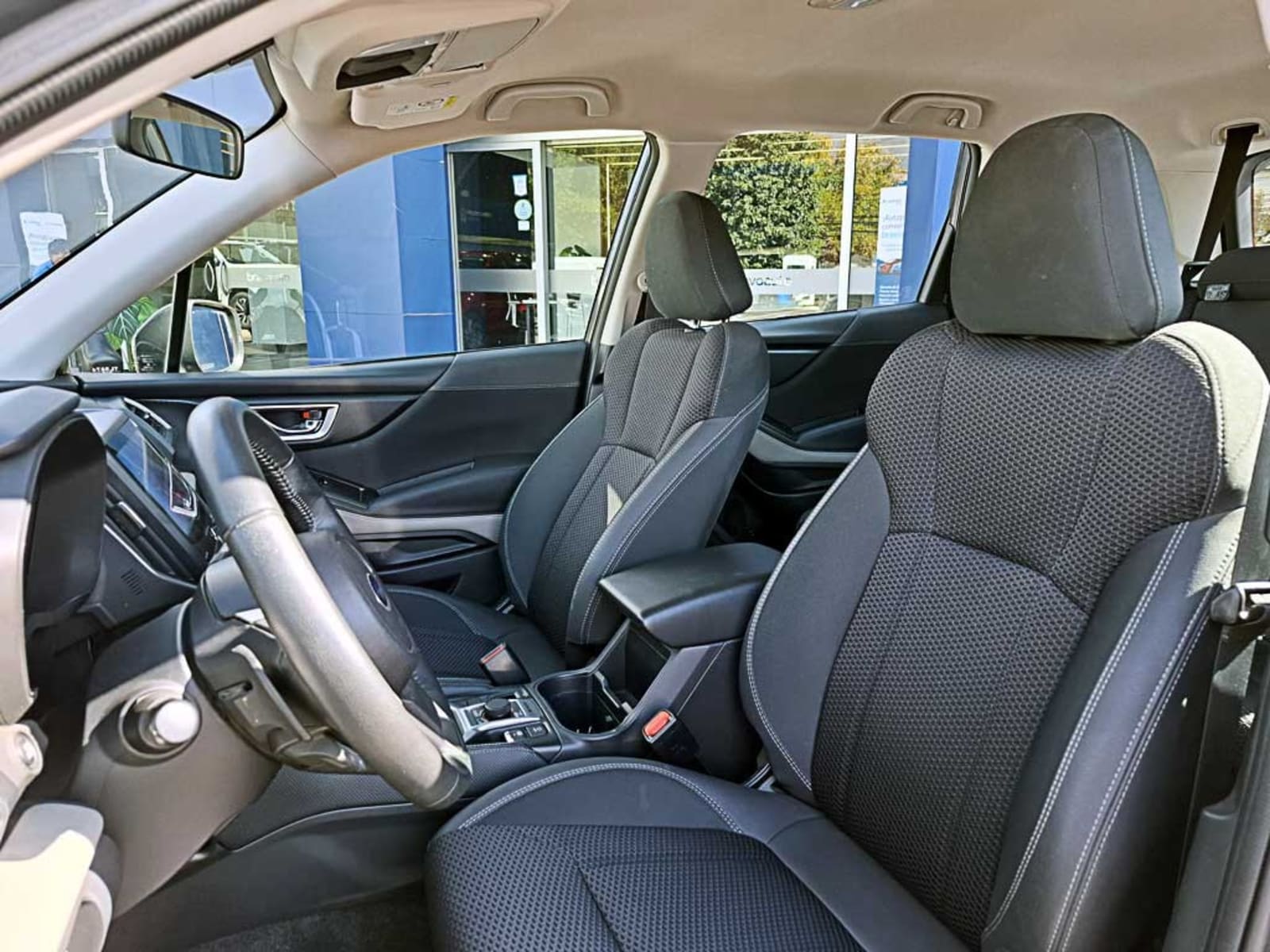 SUBARU FORESTER (IN) 2.0i AWD CVT XS 2024 - Imagen 12 de 20