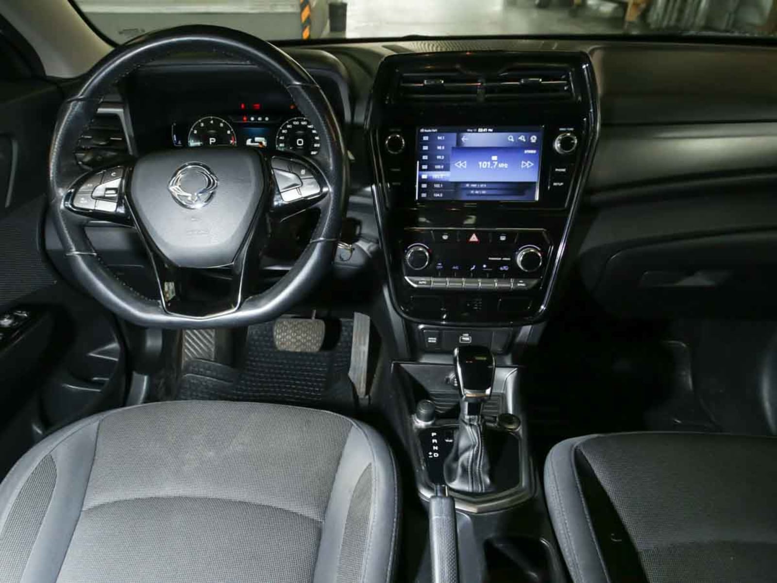 SSANGYONG TIVOLI LIMITED 1.6 6AT 2WD 6 AB 2023 - Imagen 12 de 13