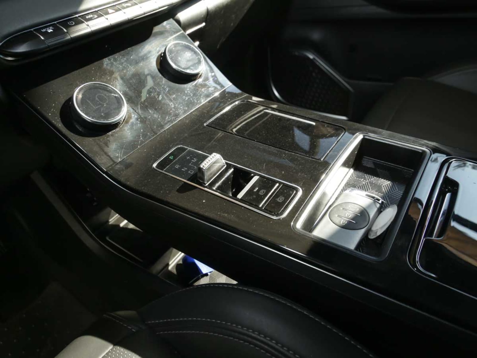 EXEED EXEED LX 1.5T CVT UNLIMITED 2023 - Imagen 9 de 14