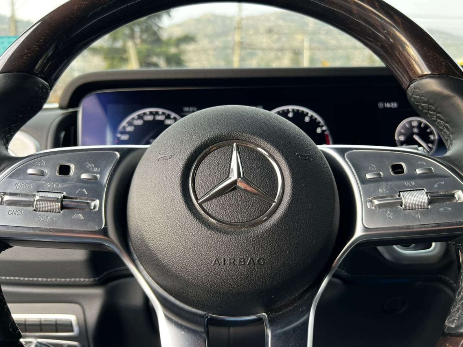 MERCEDES-BENZ G500 2021 - Imagen 13 de 20